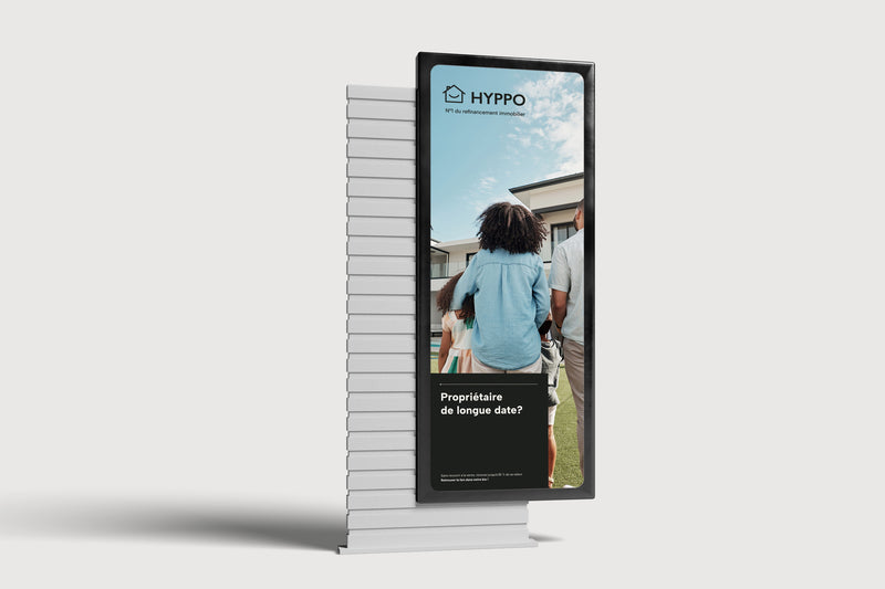 Kakemono publicitaire Hyppo pour une offre de refinancement immobilier destiné aux propriétaires de longue date.