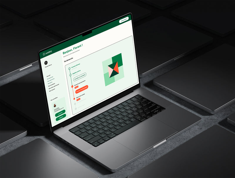 Interface d’une plateforme digitale de suivi de dossier de crédit immobilier affichée sur un ordinateur portable.